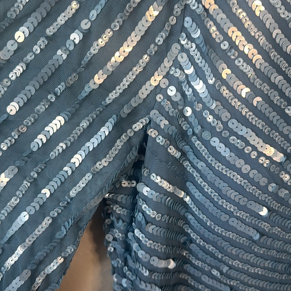 Mac Duggal NWT Sequin Wrap Over 3/4 Sleeve Slate Blue Dress 5509 size 18 - Picture 8 of 10